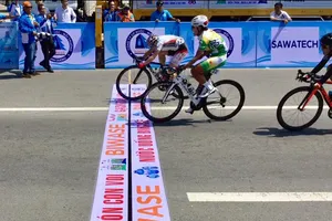 Ăn mừng sớm, Thật “đánh rơi” chiến thắng