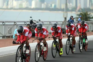 VUS thắng chặng 15 Cúp Truyền Hình, áo vàng lung lay