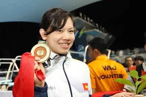 Vô địch hai cự ly mới, Ánh Viên cán mốc 7 HCV