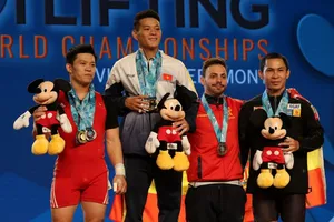2 lực sĩ Kim Tuấn, Văn Vinh đoạt 4 HCV cử tạ thế giới