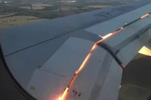 Chuyển động World Cup: HLV Bỉ tố Panama, vé giả thời đại 4.0