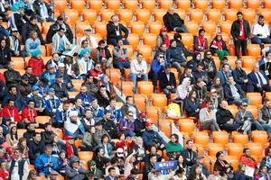 Nga tìm mọi cách kéo khán giả đến trận chiến Anh - Thụy Điển