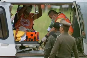 Chuyển động World Cup: Đội bóng nhí Thái Lan được Anh tặng áo