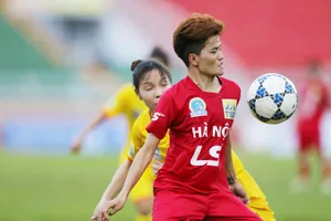 Bóng đá nữ Hà Nội qua mặt TP.HCM I vô địch lượt về