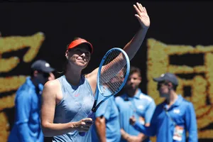 Sharapova “hủy diệt” Harriet Dart bằng hai set trắng