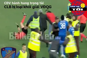 CĐV hành hung trọng tài, CLB mang vạ, FIFA gặp 'bão'