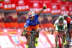 Clip cú 'ăn 3' của các tay đua TP.HCM tại Cúp Truyền Hình 2019