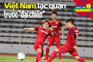 Việt Nam lạc quan trước 'đại chiến', Federer sừng sững tứ kết