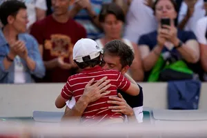 Khoảnh khắc gây xúc động nhất Roland Garros 2019