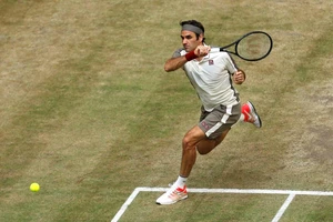 Federer bước gần đến cột mốc lịch sử mới