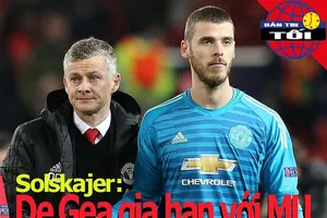 De Gea ở lại Old Trafford, Arsenal thấp thỏm với Ksocielny