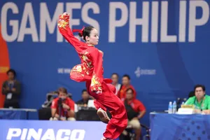 Clip: Minh Huyền đoạt HC đầu tiên về cho thể thao Việt Nam