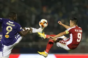 ‘Không dừng V-League trừ trường hợp bất khả kháng’