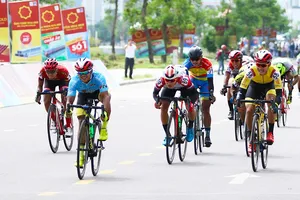 Ba anh em người Hóc Môn thâu tóm chặng 7 VTV Cup