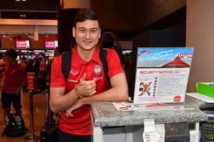 CLB Nhật Bản tuyên bố sở hữu Lâm ‘tây’