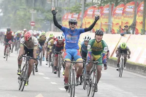 Tấn Hoài đem ‘cú đúp’ danh hiệu về Đồng Tháp