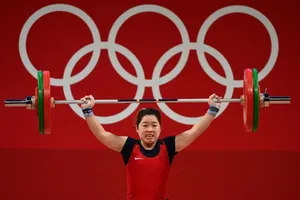 Lực sĩ Hoàng Thị Duyên kém HCĐ Olympic Tokyo 6 kg