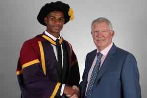 Rashford nhận bằng tiến sĩ danh dự từ ĐH Manchester