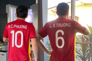 Kiatisak chúc Công Phượng cùng tuyển Việt Nam thắng Nhật Bản