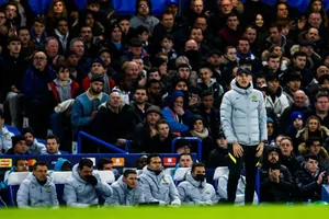 Chelsea khủng hoảng vì có ông chủ là người Nga