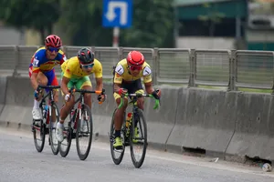 Clip các cuộc tấn công nảy lửa ở chặng 8 Cúp Truyền Hình