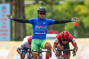 Tiếp tục bùng nổ tại Tam Kỳ, Tấn Hoài tăng tốc trên bảng điểm nước rút