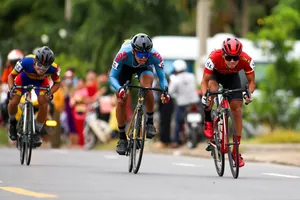 Clip chặng cuối máu lửa và cuộc đăng quang ấn tượng của ngoại binh Nga