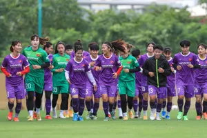 Clip tuyển nữ Việt Nam bắt đầu hành trình bảo vệ ngôi "hậu"
