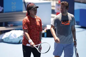 Tụt dốc không phanh, Naomi Osaka chia tay HLV Fissette