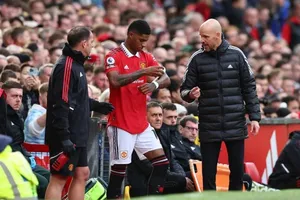 Thuyền trưởng MU lo cầu thủ phân tâm vì hợp đồng