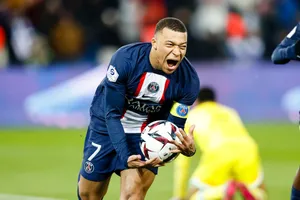 Mbappe xô đổ kỷ lục trước đại chiến đấu Bayern