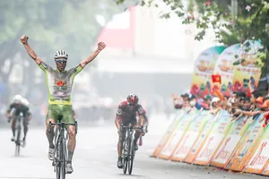 Tân binh Lộc Trời khai hỏa chặng đua khai mạc Cúp Truyền Hình