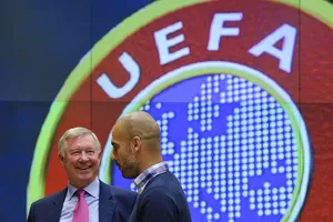 HLV Guardiola sẽ vượt mặt Alex Ferguson