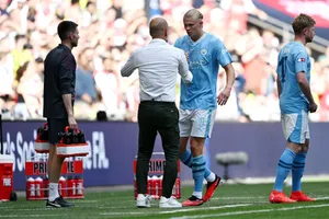 Pep Guardiola: Man City sẽ bị “diệt” nếu vung tiền kiểu Chelsea