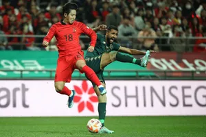 HLV Klinsmann "nắn gân" sao Hàn Quốc Lee Kang-in