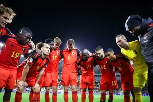 Một người nhận là kẻ ‘khủng bố’ bắn chết hai CĐV Thụy Điển