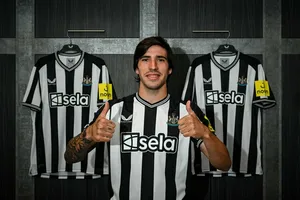 Newcastle điều tra vụ chuyển nhượng tiền vệ đắt giá nhất Italy