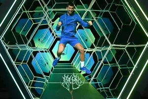 Djokovic có hành động khó tin dành cho bại tướng Dimitrov