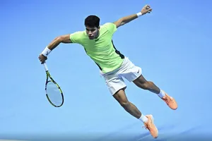 Carlos Alcaraz nói gì sau trận thua kém cỏi trước Zverev