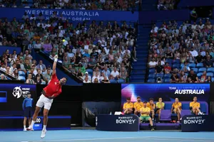 De Minaur khiến Djokovic nếm trải thất bại đầu tiên của mùa giải