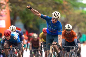 Ngột ngạt cuộc chiến áo vàng và màn “come back” hoàn hảo của Rikunov