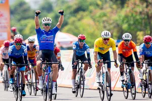 Martin Laas xuất sắc đánh bại áo vàng Petr Rikunov