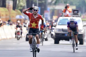 Clip lính trẻ Nguyễn Văn Nhã hạ thủ hai ngoại binh giành chiến thắng chặng 20