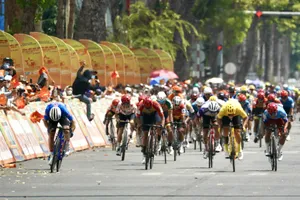 Ngoại binh Martin Laas hết cửa tranh áo xanh Cúp Truyền Hình