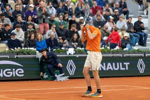 Hy hữu: tay vợt hạt giống đòi thay trọng tài giải Pháp Mở rộng