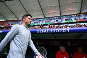 Tại sao Lewandowski không thi đấu cho Ba Lan?