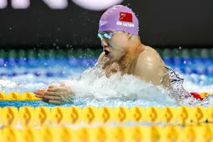 Làng bơi thế giới xôn xao vì các kình ngư Trung Quốc