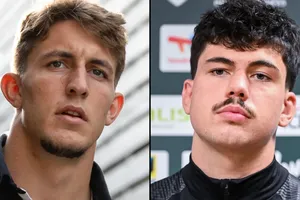 Lộ danh tính hai tuyển thủ Pháp bị bắt