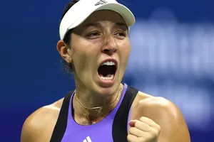 Jessica Pegula ngược dòng thần kỳ vào chung kết