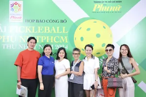 Tài tử Huy Khánh cùng vợ đấu giải Pickleball Báo Phụ Nữ TP.HCM
